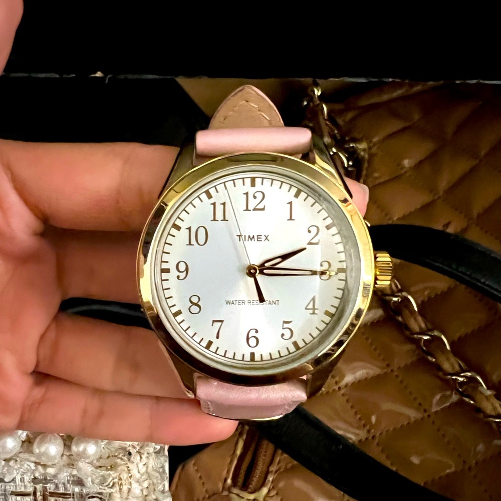 Beautiful Fitting Watch